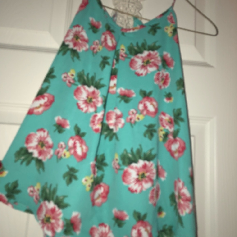 Flowy summer top